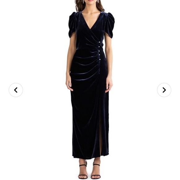 Shoshanna Dresses & Skirts - NWT Shoshanna Velvet Gown